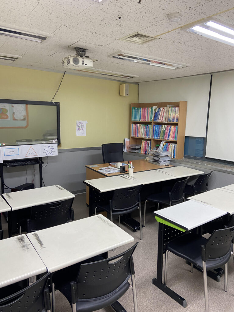 A typical native English language teacher classroom in South Korea at a private hagwon